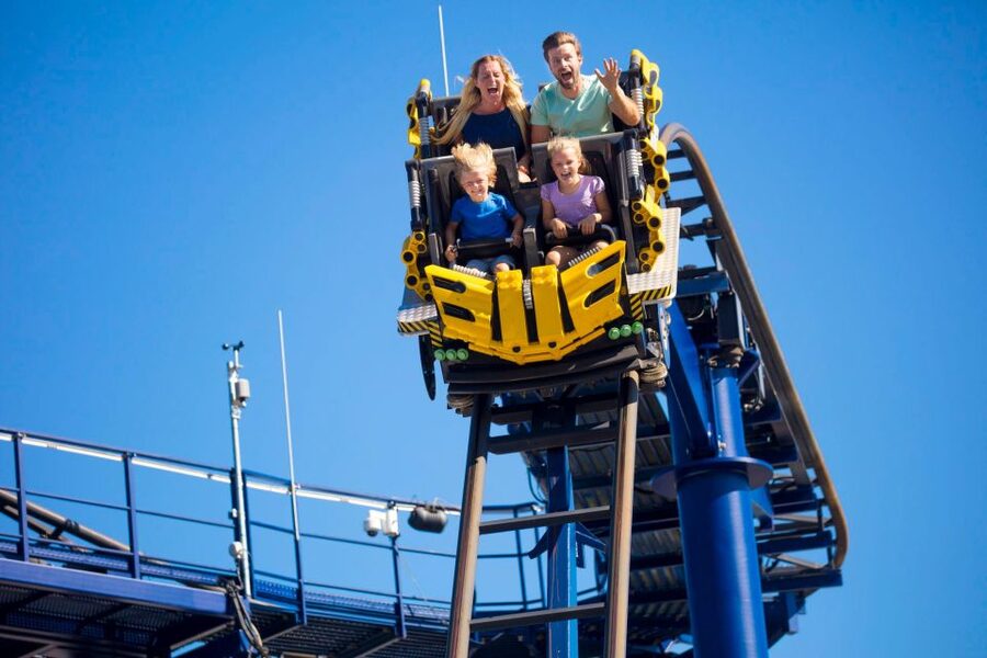 LEGOLAND® Deutschland Resort: Admission Ticket - Shows, the 4D cinema, and the aquarium