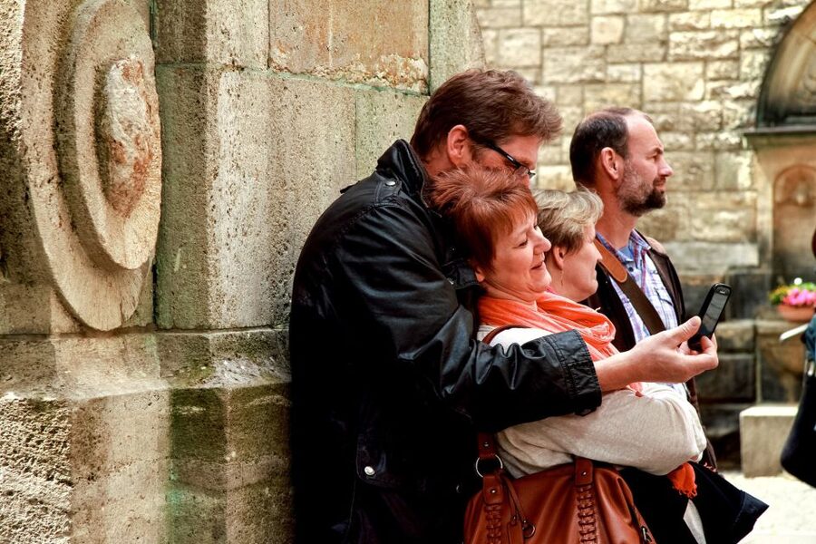Leipzig: 1.5-Hour Historical Walking Tour in German - Old Town Hall and the stories behind the fountains
