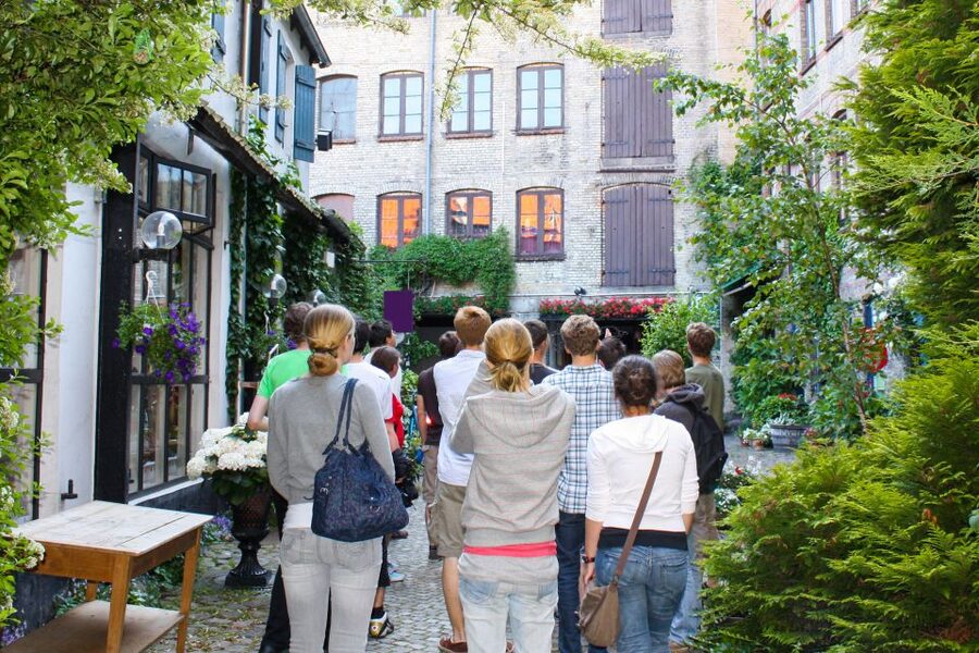 Lübeck: Entertaining Tour Through Hidden Courtyards - Language, pace, and who should book