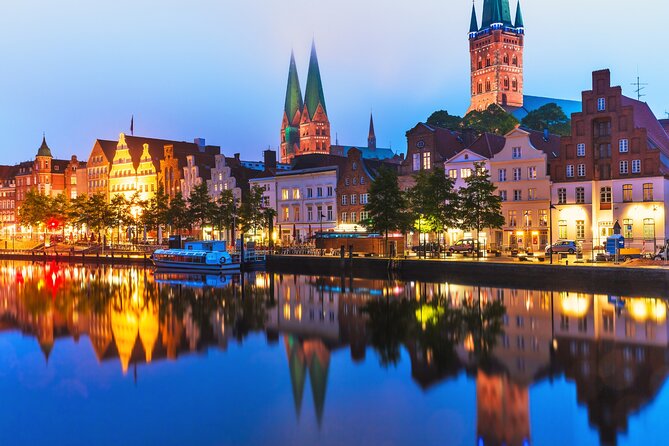 Lübeck Scavenger Hunt and Highlights Self Guided Audio Tour - Starting at the Burgtor