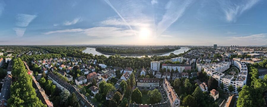 Mannheim: Express Walk with a Local in 60 minutes - Practical preparation for the walk