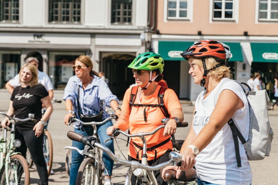 Munich 3-Hour Guided Bike Tour - Hofbräuhaus and Maximilianstrasse