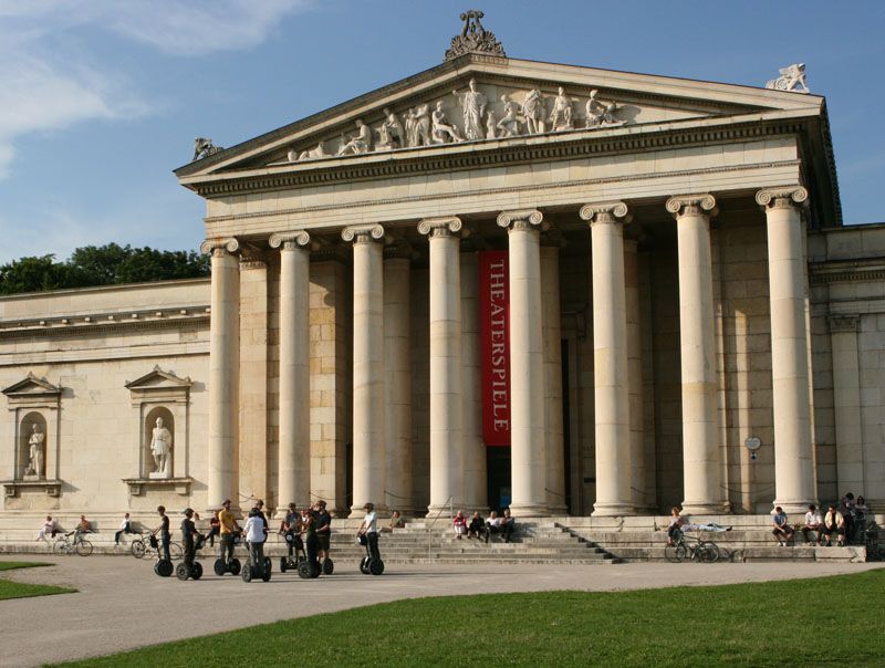 Munich 3-Hour Segway Tour: Nazi Munich & Royal Architecture - Siegestor and Odeonsplatz connect the city’s eras