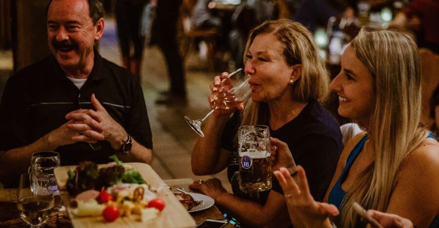 Munich: Beer and Food Tour with Dinner & Oktoberfest Museum - Why this Munich beer tour works so well on a first night