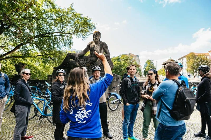 Munich: Classic Guided City Tour by Bike (English Tour Only) - Why a bike is the smart way to see Munich