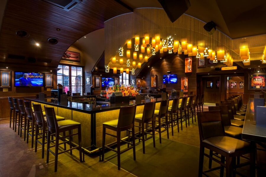 Munich: Hard Rock Cafe with Set Menu for Lunch or Dinner - Who will enjoy this stop most?