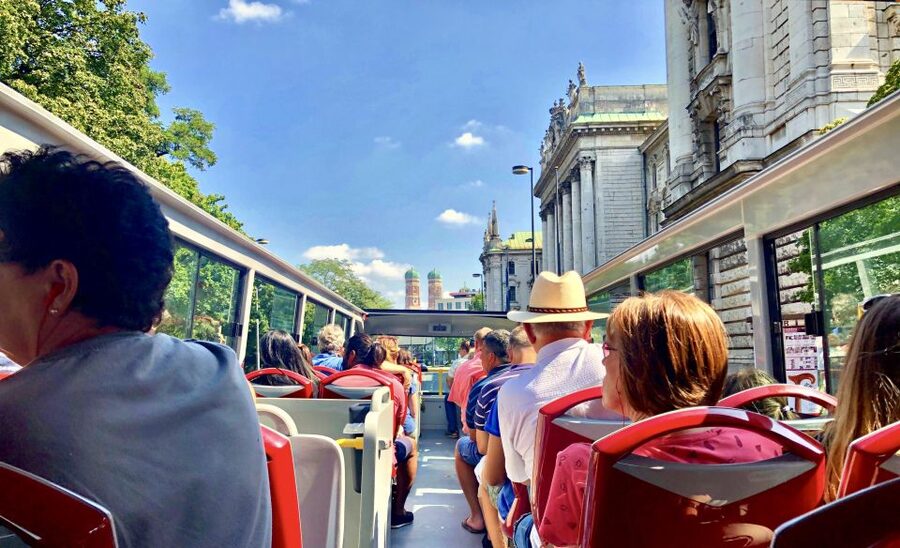 Munich Hop-On Hop-Off Tour: 1-Day or 2-Day Ticket - The Schwabing route and English Garden