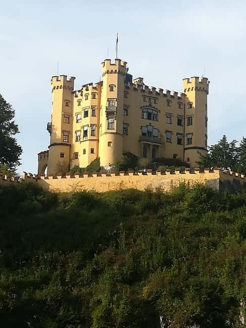 Munich: Neuschwanstein Castle and Linderhof Palace Day Trip - Why combine Neuschwanstein and Linderhof?