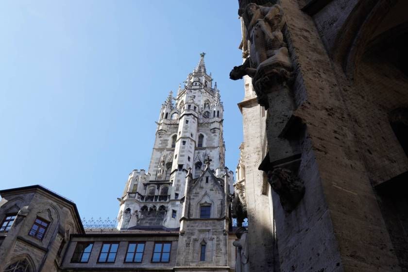 Munich: Old Town Guided Walking Tour - Odeonsplatz and Maximilianstrasse