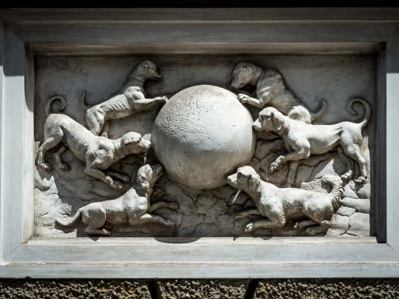 Munich: Raven Black Witches and Executioners Walking Tour - Is $25 a fair price?