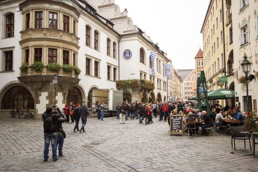 Munich: Third Reich & WWII Walking Tour - Hofbräuhaus and the first public face of Nazism