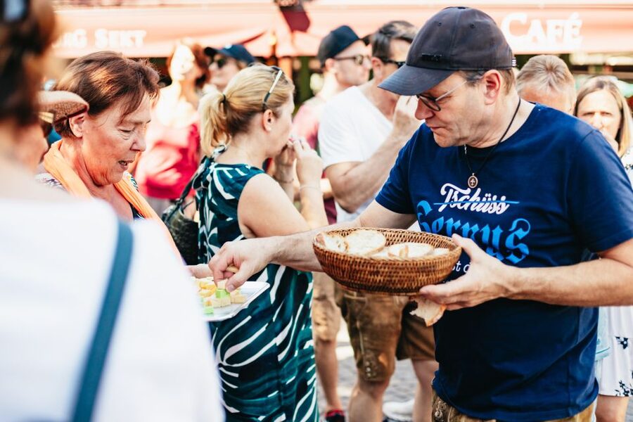 Munich: Viktualienmarkt Food Tour - A good choice for families and first-time Munich visitors