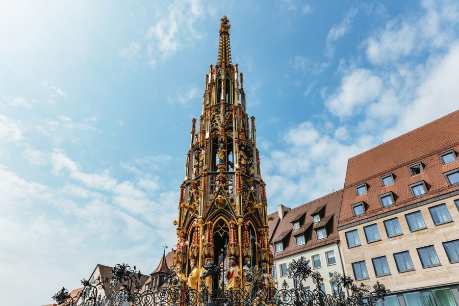 Nuremberg: City Tour with the Bimmelbahn Train - Passing St. Lawrence Church