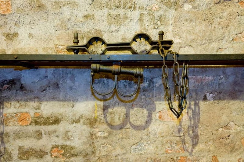 Nuremberg: Medieval Dungeons Guided Tour - What medieval justice meant below the city hall