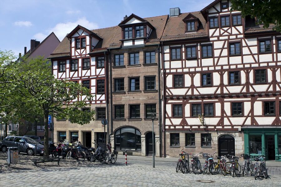 Nuremberg: Old Town Guided Walking Tour - St. Sebaldus Church and the medieval center