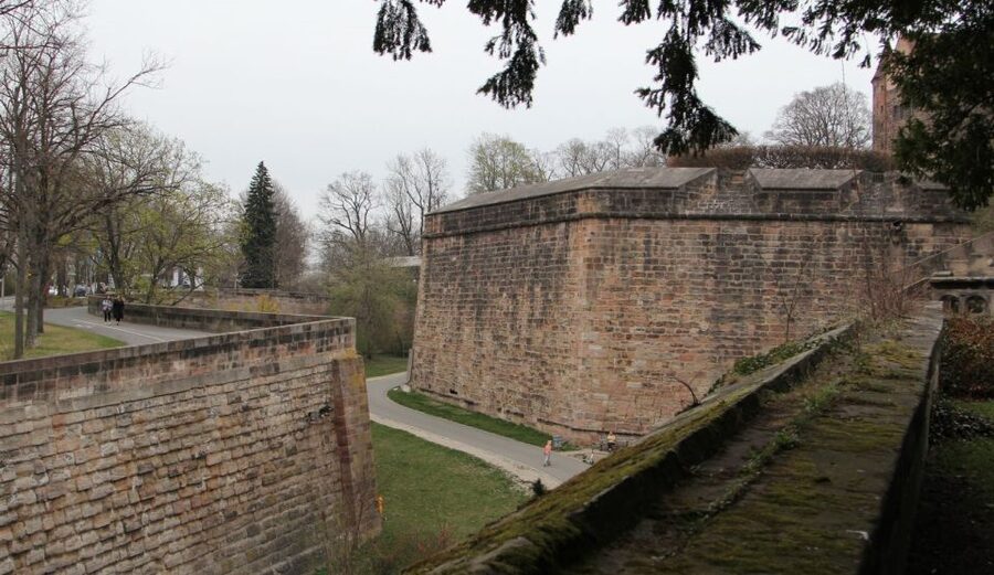 Nuremberg: Tunnels and Secret Passages in the City Wall Tour - How the moat and bastions changed the defense
