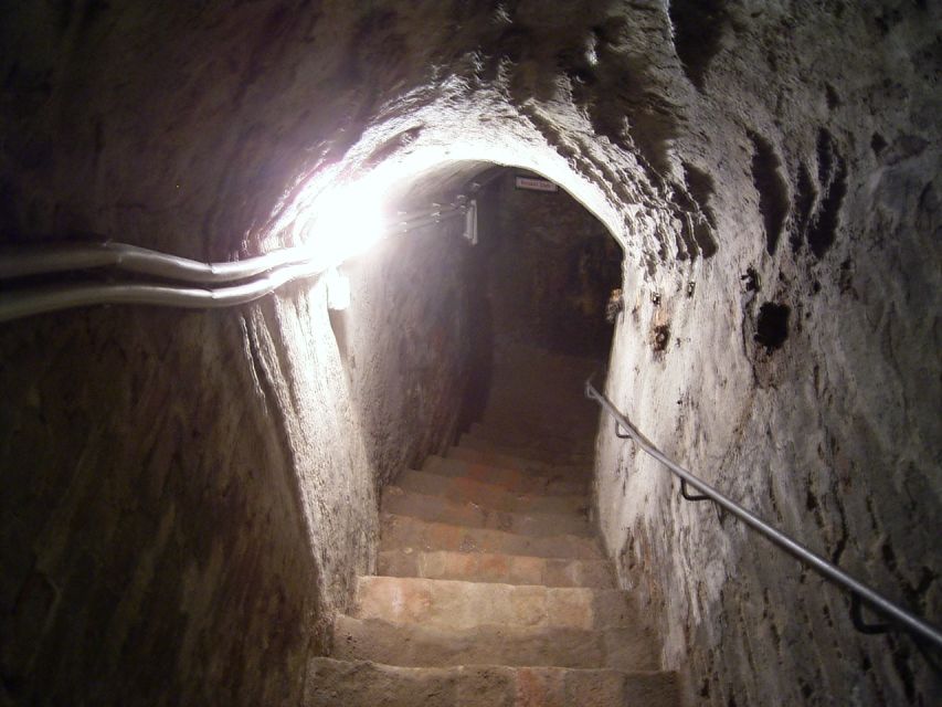 Nuremberg: Tunnels and Secret Passages in the City Wall Tour - Who will enjoy this tour most?