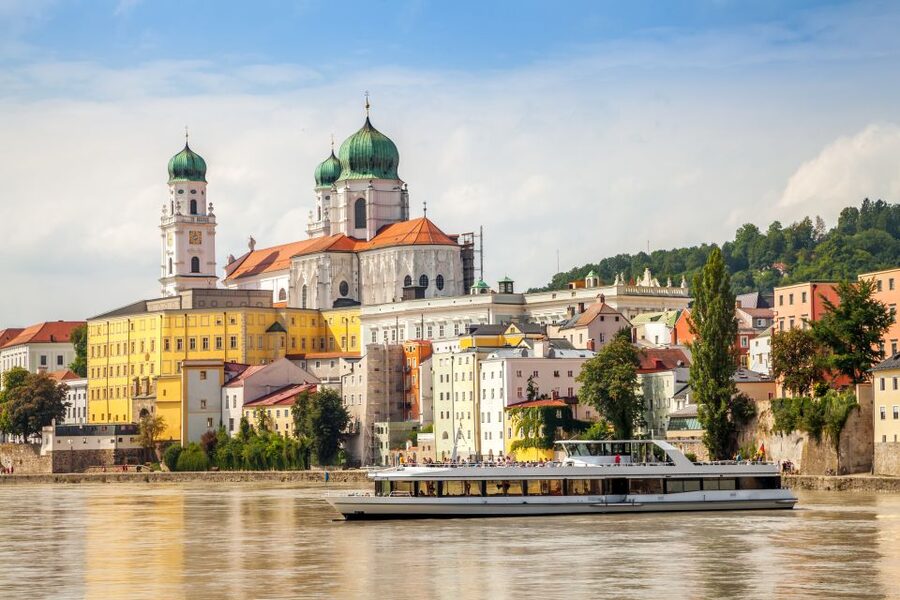Passau: 1-Hour Guided City Walking Tour - Theater, ScharfrichterHaus, and a sharper side of Passau