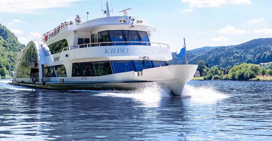 Passau: Crystal Ship Sightseeing Cruise - Water Games, Neptune’s Kingdom, and the Fountain Theater