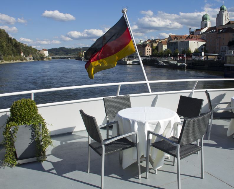 Passau: Floating City Highlights Tour on the Danube and Inn - Why Passau looks best from the Danube