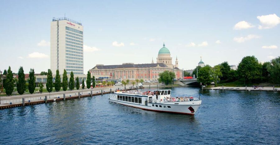Potsdam: Palace Tour by Boat - Key points to know before boarding
