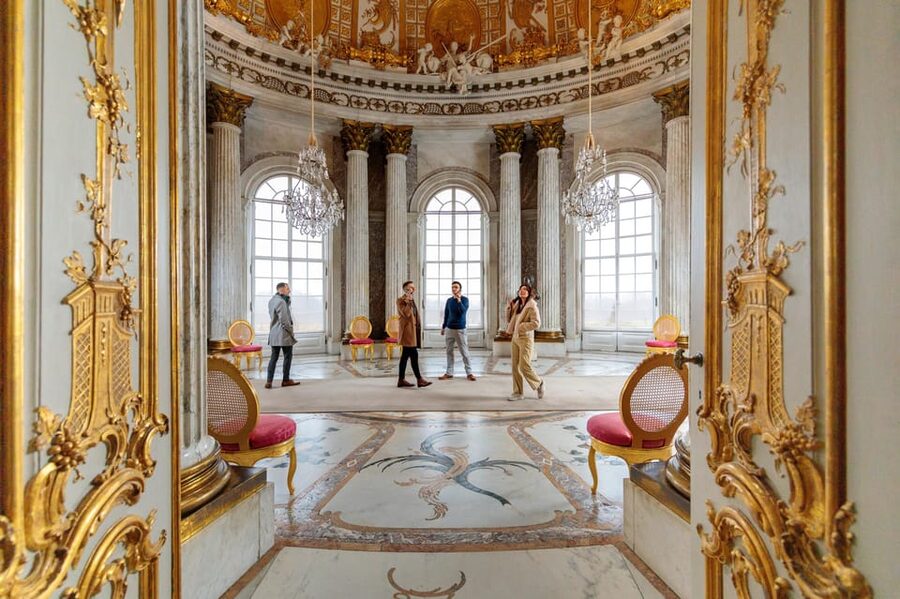 Potsdam: Sanssouci Palace and Prussian Palaces Entry Ticket - Why Sanssouci feels different from a grand royal palace