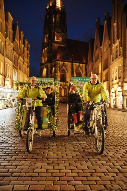 Private Christmas Tour in Münster including Glühwein - What the guide adds to the hour