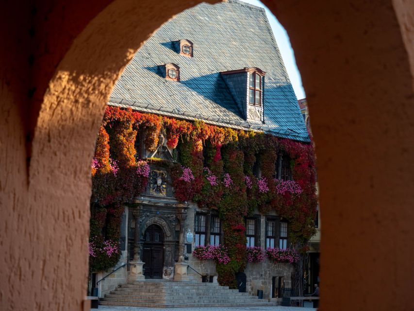 Quedlinburg: Guided City Highlights Walking Tour - What the $11 price really delivers