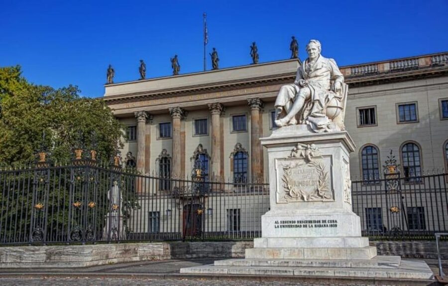 Queer Berlin Tour: Birthplace of LGBTQ+ Movements - The former El Dorado and the complicated cabaret world