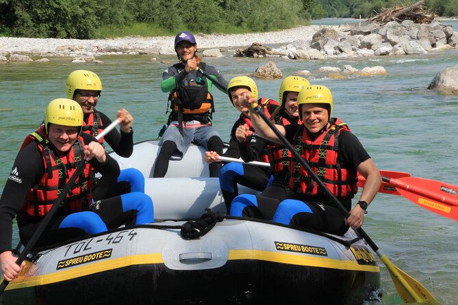 Rafting on the Isar - A short Isar run with genuine white water