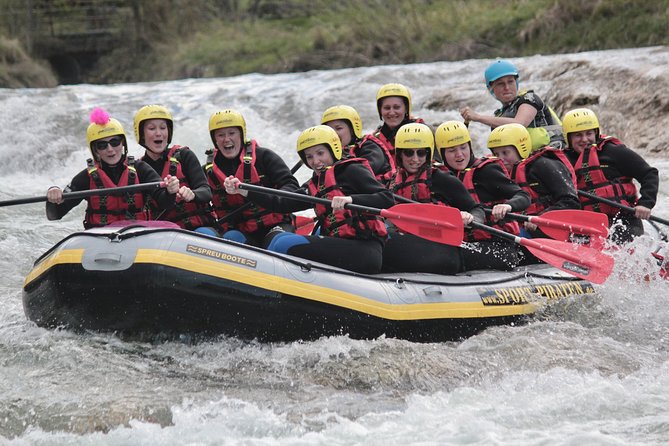 Rafting on the Isar - Meeting at the Sport-Piraten camp in Lenggries