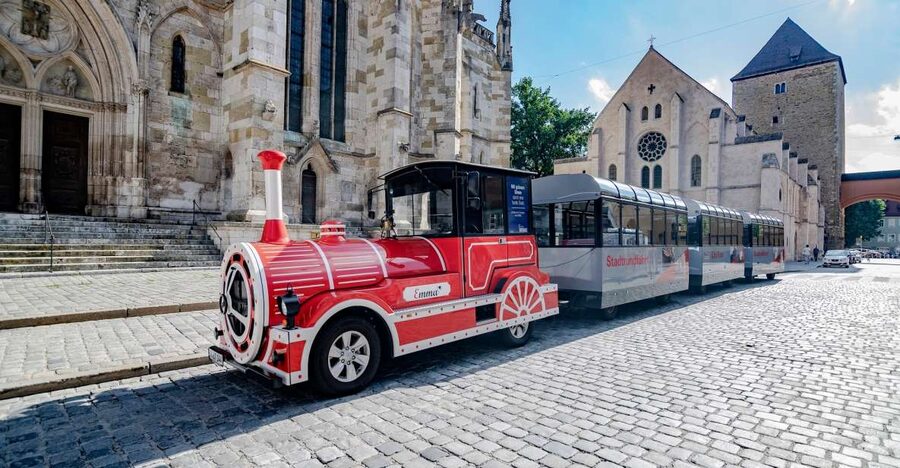 Regensburg: City Tour with the Bimmelbahn Train - Starting at the cathedral in central Regensburg