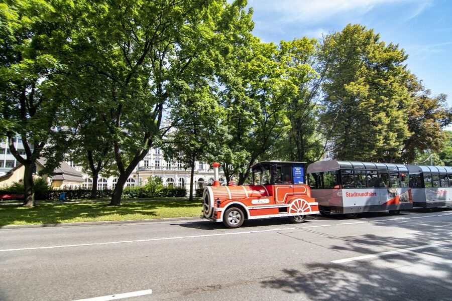 Regensburg: City Tour with the Bimmelbahn Train - The audio guide and the pace of the ride