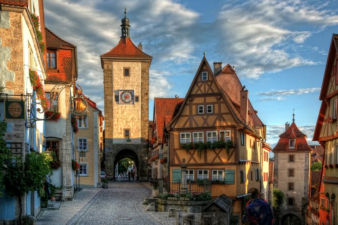 Romantic Road, Rothenburg, and Harburg Day Tour from Munich - The three-hour ride back through Bavaria
