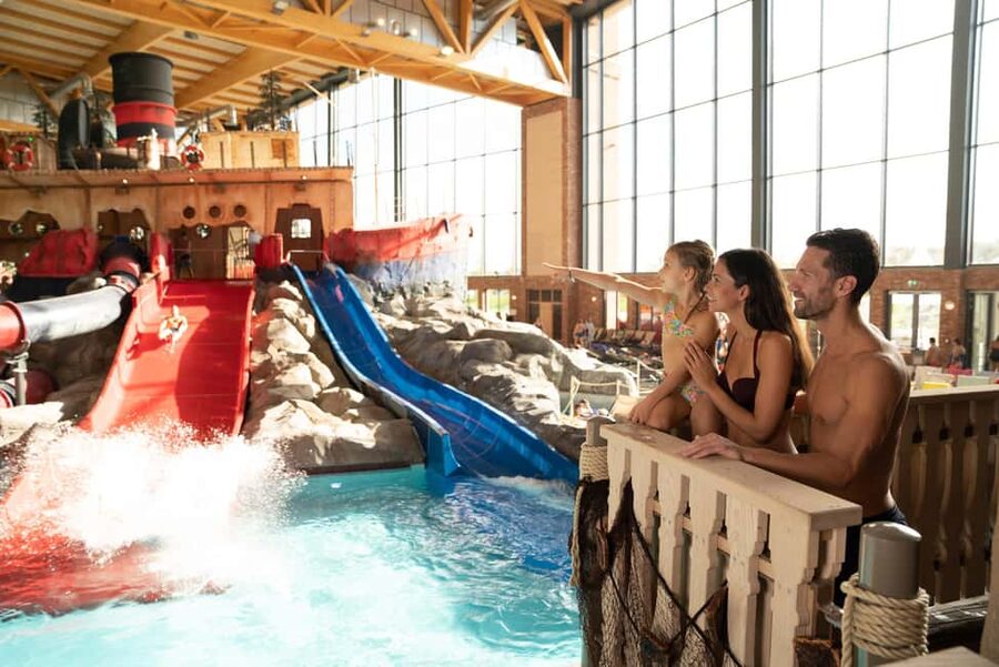 Rust: Rulantica Water Park Entry Ticket - Svømmepøl, Frigg Temple, and the slower side