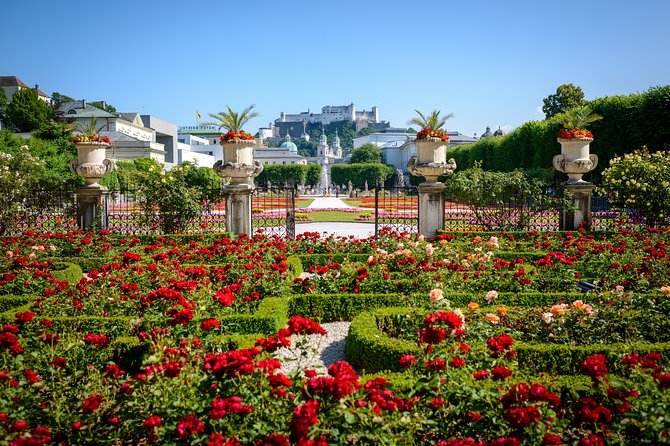 Salzburg and Lake District Day Tour from Munich - From Karlsplatz to the Austrian border