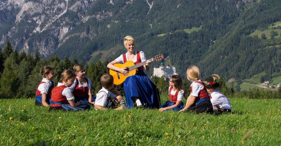 Salzburg: Private Eagle's Nest and the Sound of Music Tour - Key points at a glance