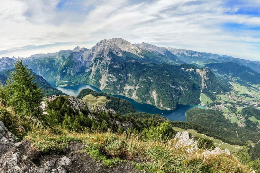 Salzburg: Private Eagle's Nest and the Sound of Music Tour - St. Gilgen, Lake Wolfgang, and the Mozart View Point