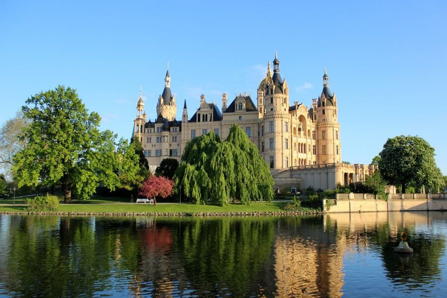 Schwerin: City Highlights Guided Tour - Starting at Schwerin’s Tourist Information