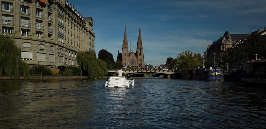 Strasbourg: Private City Sightseeing Boat Tour - The one-hour route: a compact look at Strasbourg