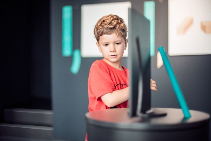 Stuttgart: Museum of Illusions Entry Ticket - Meet the Clone Table and the Head on the Platter