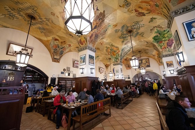 Third Reich Walking Tour Munich - What the guides do especially well