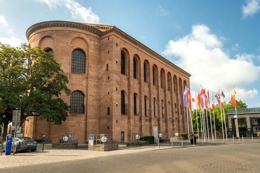 Trier: City Walking Tour - Porta Nigra: Trier’s Roman front door