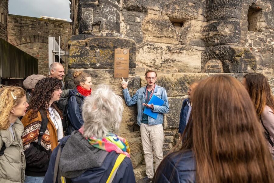 Trier: City Walking Tour - The cathedral courtyard and the shift to Baroque Trier