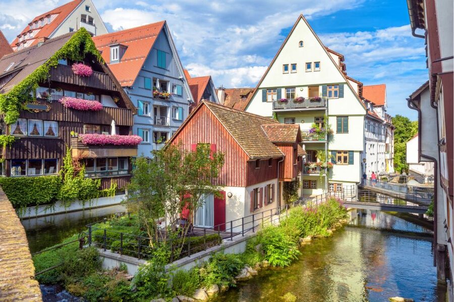 Ulm: Scavenger Hunt Self-Guided Walking Tour - The crooked Butcher’s Tower