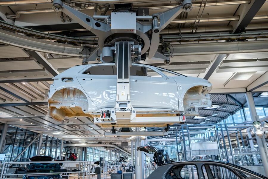 Volkswagen ID.3 "Do it yourself" Tour - Why the Transparent Factory tour is different