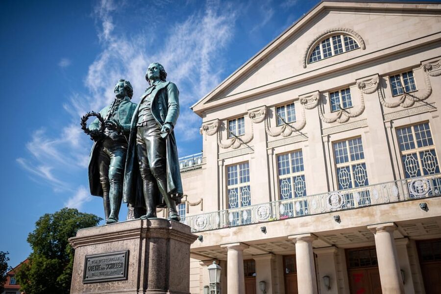 Weimar: Old Town Guided Walking Tour - Starting at the Neptune Fountain
