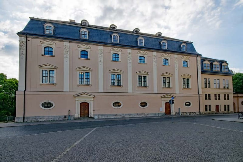 Weimar: Scavenger Hunt Self-Guided Walking Tour - The National Theatre and Weimar’s public face