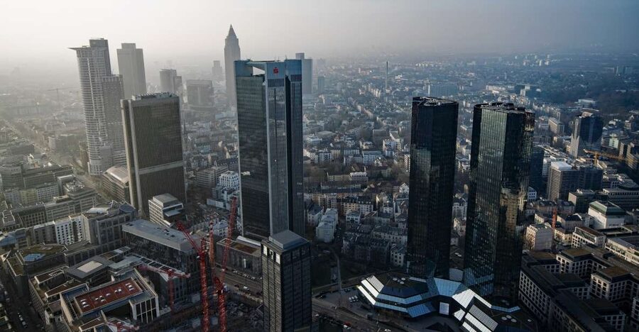 Welcome to Frankfurt: Private Tour with a Local - Markets, pastries, and everyday Frankfurt