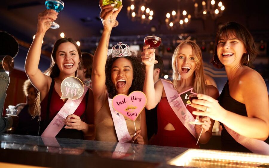 Würzburg: Bar & Club Tour with free Shots & VIP entry - Key points to know before you book